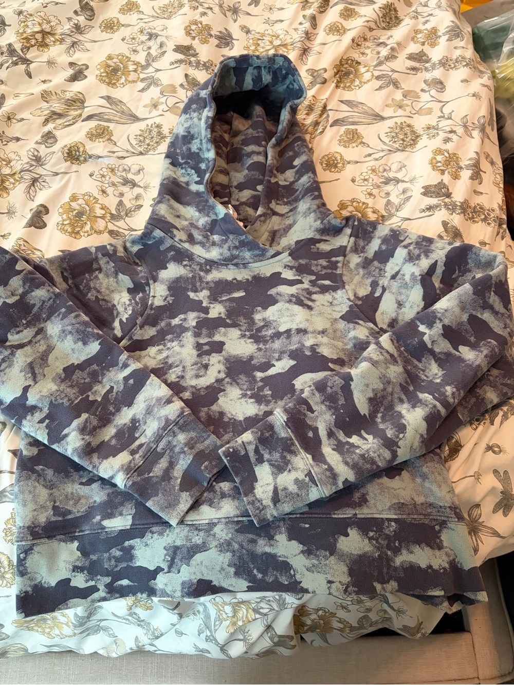 Lululemon Blue Tie-Dye Hoodie Sweater
